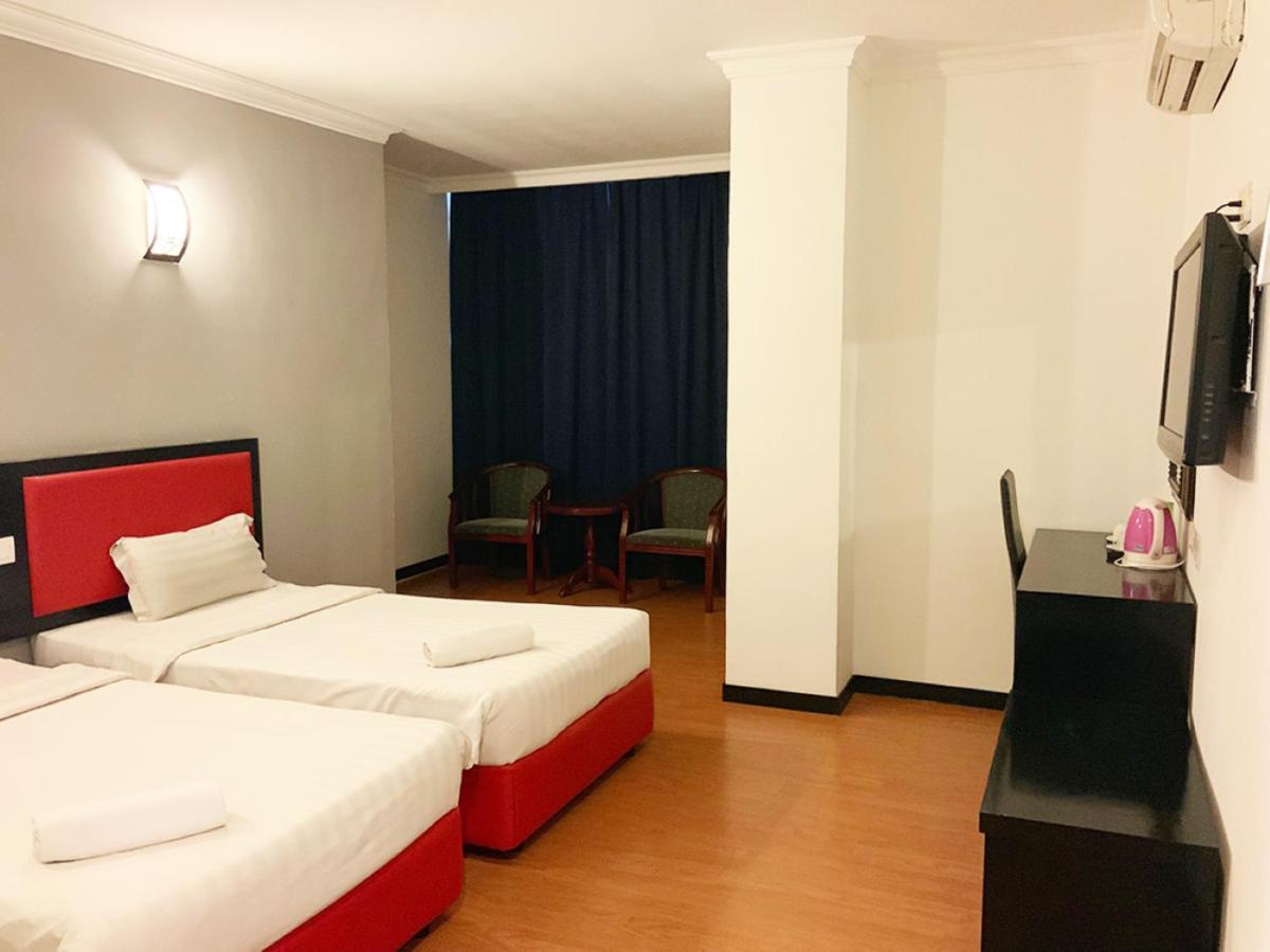 Golden Hotel Кота-Кінабалу Екстер'єр фото